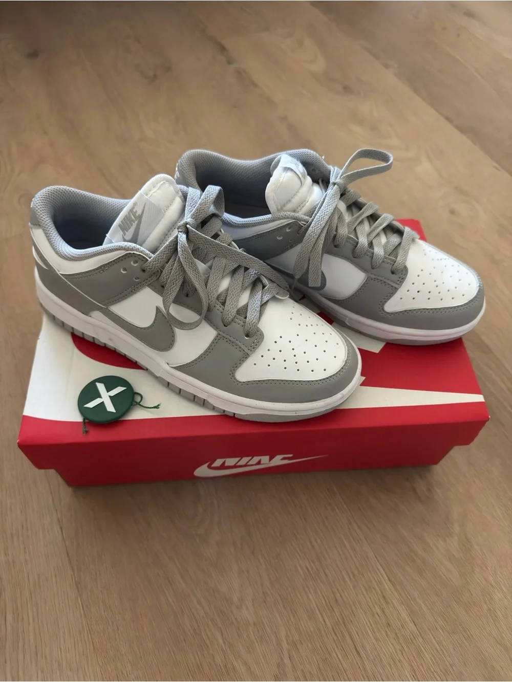 Nike Kids Low-Top Sneakers in White and Grey NWT